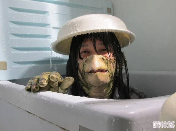 两人猴子全家不盖被子图片,展现了温馨的家庭氛围与可爱的动物互动,引发网友热议和喜爱 两人猴子全家不盖被子图片,展现了温馨的家庭氛围与可爱的动物互动,引发网友热议和喜爱