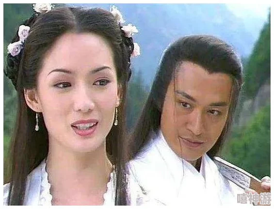 伽罗太华流被X眼泪翻白眼，网友热议其背后深意与情感表达，引发广泛讨论和关注