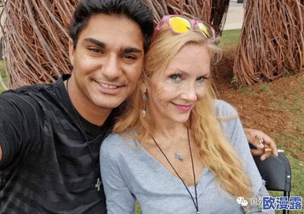 老太性开效BBBBAAA,传闻她与年轻小伙子秘密约会,引发网友热议和围观! 老太性开效BBBBAAA,传闻她与年轻小伙子秘密约会,引发网友热议和围观!