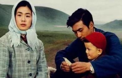 西施没钱还债拿自己还债图，令人唏嘘的故事引发社会对女性经济独立的深思与讨论