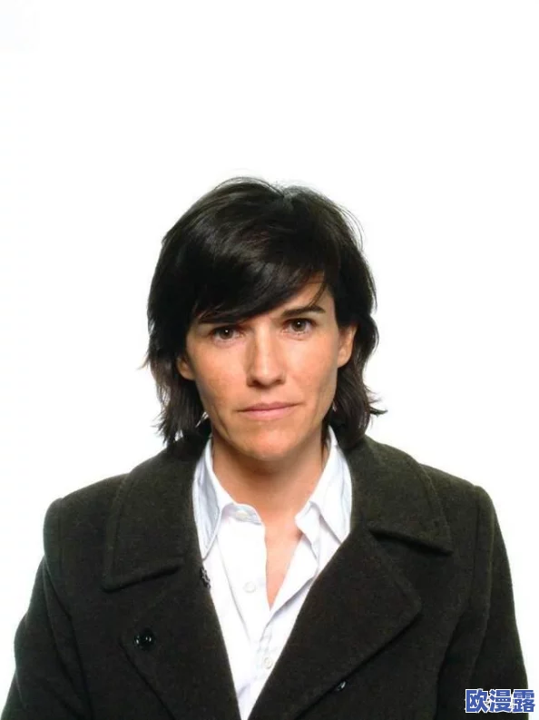 俄罗斯370大但人文艺术:在广袤的土地上,如何传承与创新丰富多彩的文化遗产与艺术形式 俄罗斯370大但人文艺术:在广袤的土地上,如何传承与创新丰富多彩的文化遗产与艺术形式