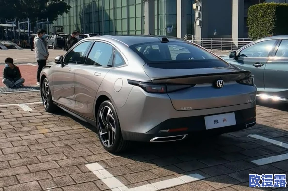 免费b站在线观看人数在哪儿？网友热议：平台流量激增背后的原因与影响分析