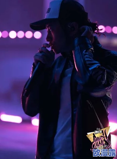 韩国少女rapper引发热议，网友纷纷表达对其音乐风格和舞台表现的看法，认为她是新一代的音乐代表