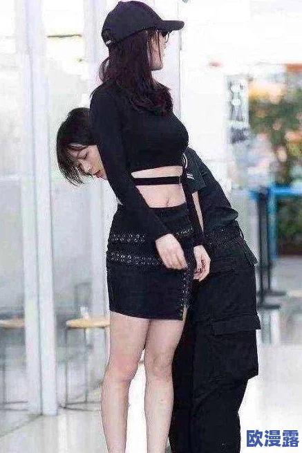 蜜臀91：网友疑似曝光该明星私密视频，引发粉丝围观热议