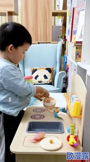 小女孩吃小男孩叮当游戏：一款充满童趣与创意的互动游戏，孩子们在其中体验冒险与友谊的乐趣