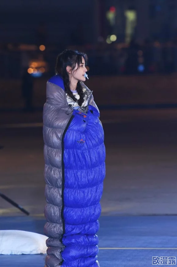 1v3兄妹姓苏的故事：讲述了三位兄妹在面对挑战时团结一致、共同克服困难的感人经历