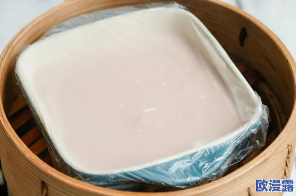 将草莓放到小洞里榨汁可以吗？关于草莓榨汁的营养价值与健康影响的研究综述