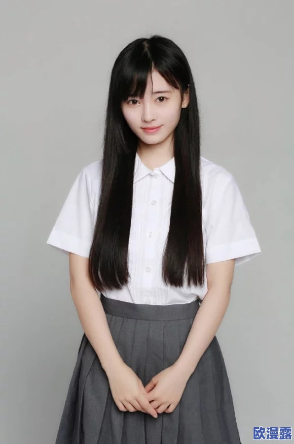 校花被出乳白色液体,校园内外引发热议,众多网友纷纷发表看法与讨论,引起社会关注与思考 校花被出乳白色液体,校园内外引发热议,众多网友纷纷发表看法与讨论,引起社会关注与思考