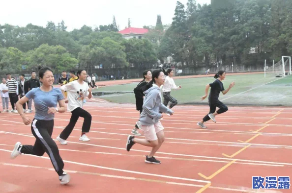 黑皮体育生体育学校体能训练：训练过程中竟发现学生心脏骤停，现场医生紧急施救令人心惊胆战！