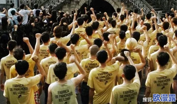 真人黄色片＂引发社会热议，背后隐藏的真相与争议令人瞩目，观众反应和行业未来发展或将大变革！
