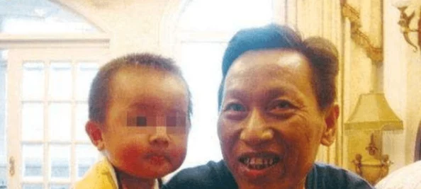 疯批父子骨科年下，竟因一场手术引发家族争斗，内幕曝光震惊无数人！