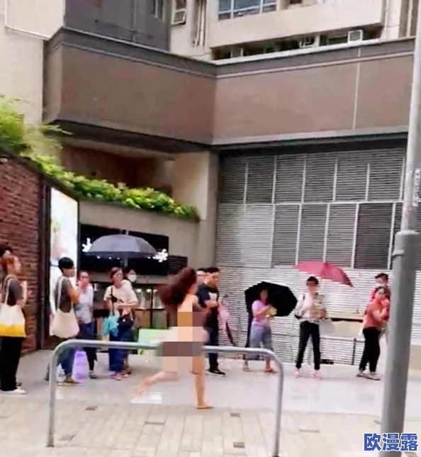 无遮挡男女"震惊曝光:街头竟然出现大规模裸体游行,市民反应不一引发热议! 无遮挡男女"震惊曝光:街头竟然出现大规模裸体游行,市民反应不一引发热议!