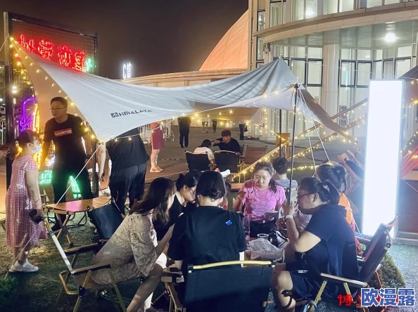 露营弄完女友弄女友闺蜜，意外发现她们之间隐秘的感情纠葛和令人震惊的秘密关系！