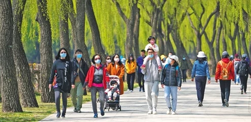 51吃瓜朝阳群众：热议五一假期出游潮，网友分享趣事与奇遇引发广泛关注