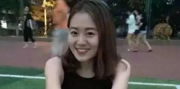 震惊！口述我和子的性关系视频曝光，内容令人难以置信，引发广泛关注与讨论！