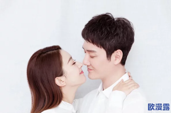 吃两个奶头又翘，这种现象引发了网友们的热议，大家纷纷表达对这种行为的看法和态度