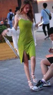 今天又在撩后妈了哔哩哔哩小说，网友纷纷表示剧情设定新颖，但对角色发展有些失望