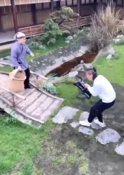 听到隔壁我流水了，网友热议：生活中的小尴尬与真实瞬间引发共鸣，笑声不断！