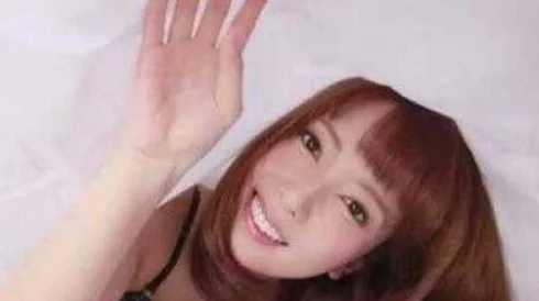 波多野结衣被强在线视频，网友热议其背后故事与影响，引发广泛关注与讨论，相关话题持续升温