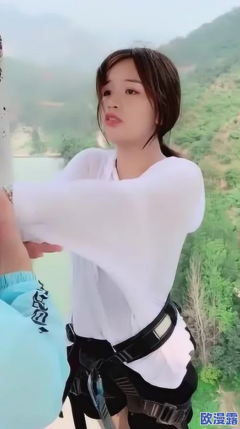 美女一级做受，震撼全网的精彩瞬间引发热议，网友纷纷点赞评论！
