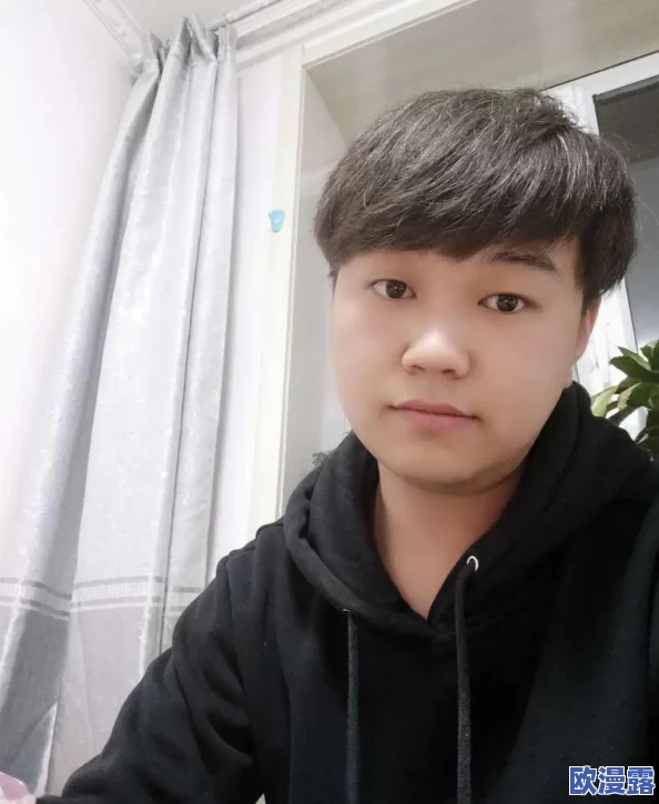 果冻传媒空姐的喘息：最新动态揭示她们在工作中的挑战与心声，展现不为人知的职业生活与情感世界