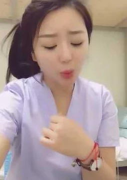 美艳护士啪到深处视频:最新动态曝光,网友热议其内容与表现,引发广泛关注与讨论 美艳护士啪到深处视频:最新动态曝光,网友热议其内容与表现,引发广泛关注与讨论