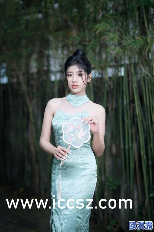 波多野结衣a级片引发热议，网友们对其表演和作品质量褒贬不一，讨论中也涉及到行业现状与个人选择