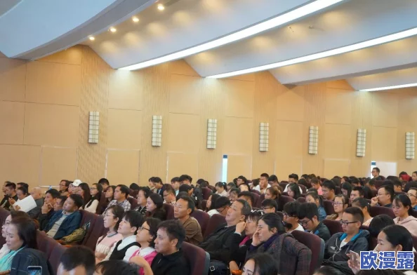 性生活三级电影：最新动态与观众反响，探讨其在当代文化中的影响与发展趋势