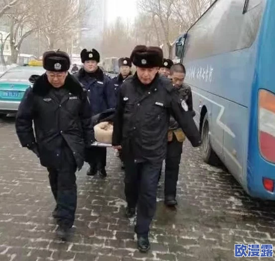 快点使劲舒服爽视频：最新动态显示该视频在社交平台上引发热议，许多网友分享了观看后的感受与讨论