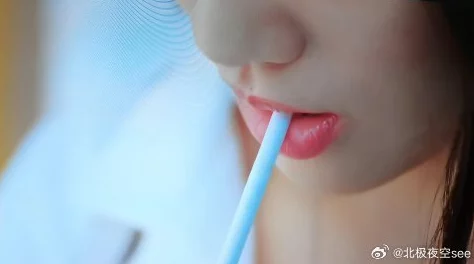 舔女生视频在线：最新动态与热门视频分享，带你了解当下最受欢迎的内容和趋势