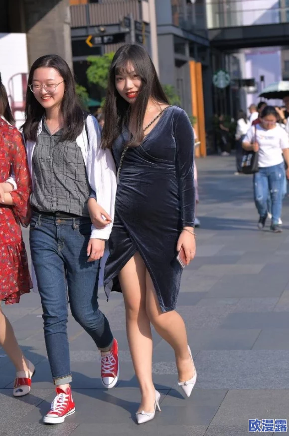 国产丰满美女做爰：最新动态与发展趋势分析，展现当下市场对美体文化的关注与热情