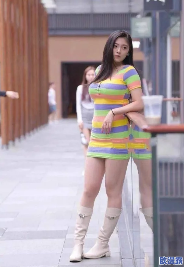 男人使劲躁女人视频小vapp：最新动态显示该平台用户活跃度持续上升，内容更新频繁，引发广泛关注与讨论