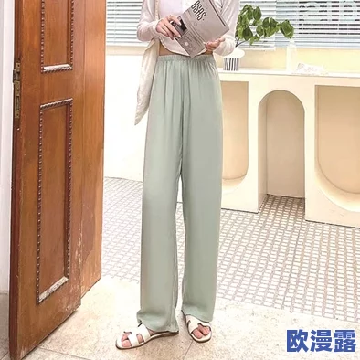 探索小黄文：高H全肉大尺度男男情感世界的深度解析与推荐