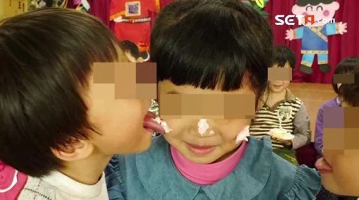女生舔男生小鸡鸡,这种行为真是让人感到不适,应该尊重彼此的界限 女生舔男生小鸡鸡,这种行为真是让人感到不适,应该尊重彼此的界限