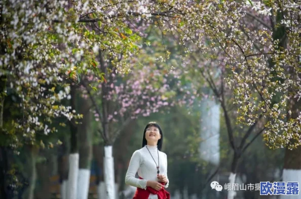 春潮烂漫海棠红网友纷纷表示这幅画面让人感受到春天的气息，色彩鲜艳生动，仿佛置身于花海之中