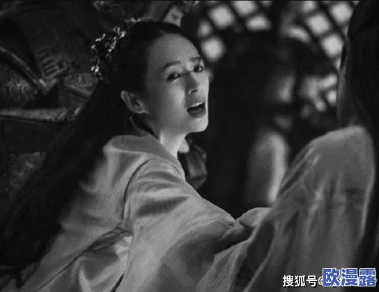 国外大尺度戏做爰惊爆内幕：知名演员私生活曝光引发热议，背后隐藏的秘密让人震惊不已！