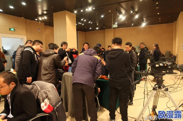 的激烈视频网友纷纷表示这场对决超出预期不少人认为比赛过程紧张刺激也有人对选手表现提出了不同看法