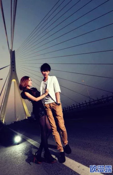 男男污文冰块play通过创意和幽默的方式展现了友谊与信任的重要性,让我们在轻松愉快中感受到彼此的温暖与支持 男男污文冰块play通过创意和幽默的方式展现了友谊与信任的重要性,让我们在轻松愉快中感受到彼此的温暖与支持